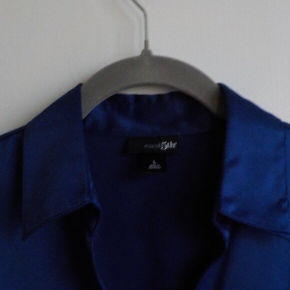 East 5th Blouse - Size Large - Royal Blue Silky - Collared - Long Sleeve - Picture 3 of 6